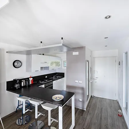 Il Melograno By Whale Homes * Padenghe sul Garda