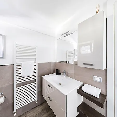Il Melograno By Whale Homes Padenghe sul Garda